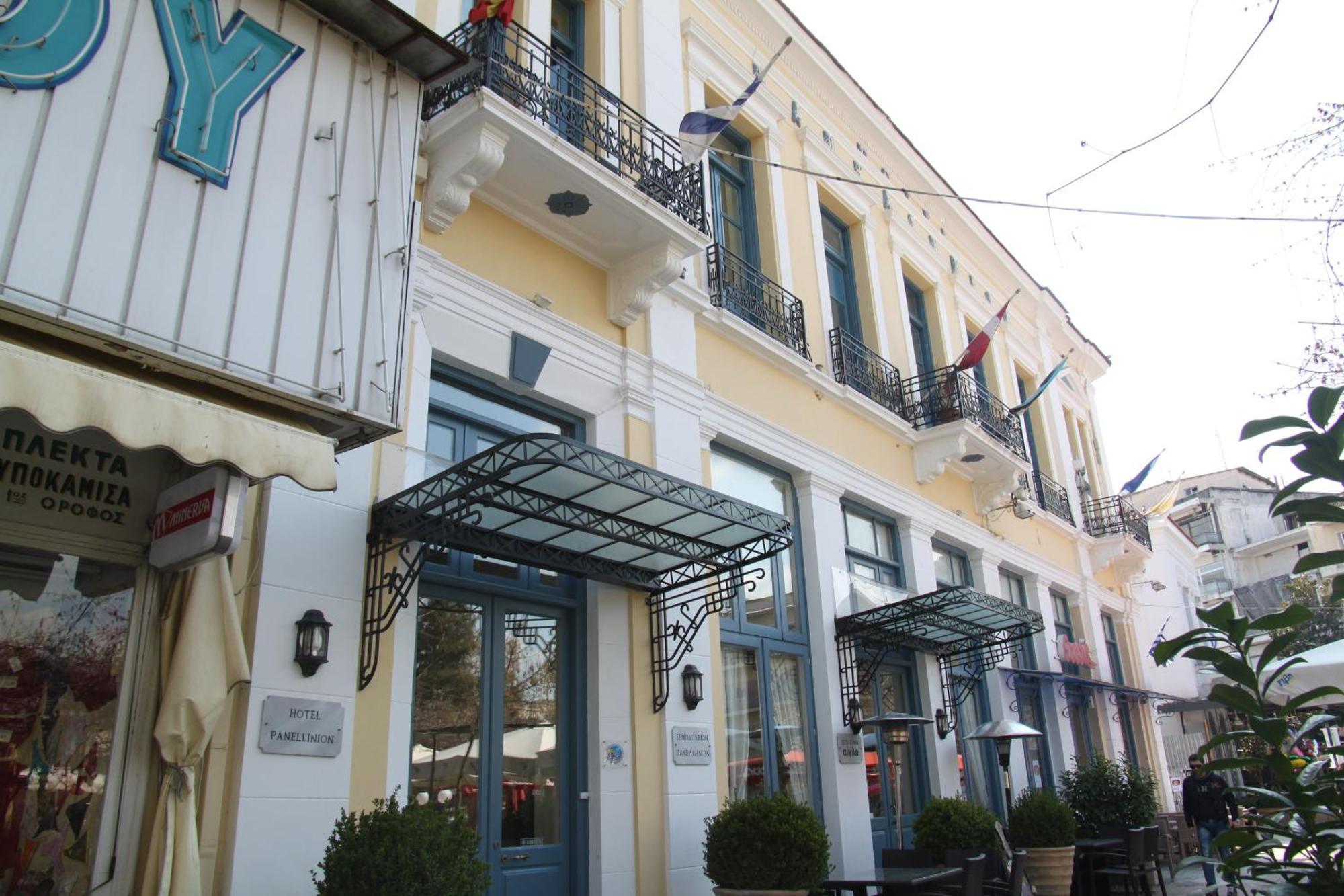 潘尼尔里尼恩酒店 特里卡拉 外观 照片